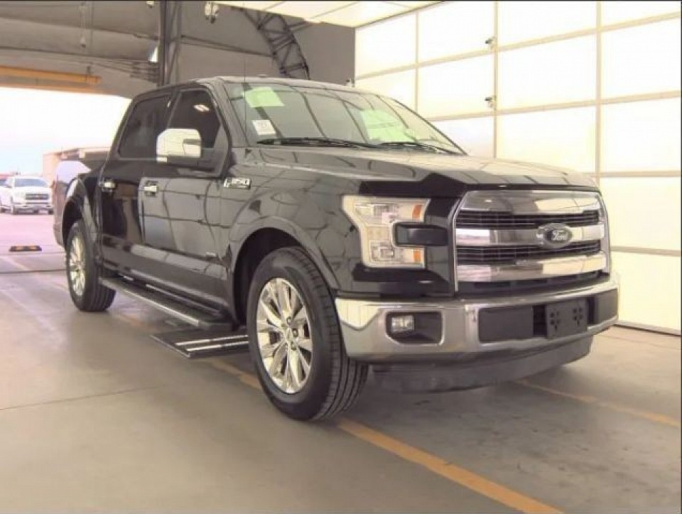 2015 Ford F-150 Lariat Pickup 4D 5 1/2ft